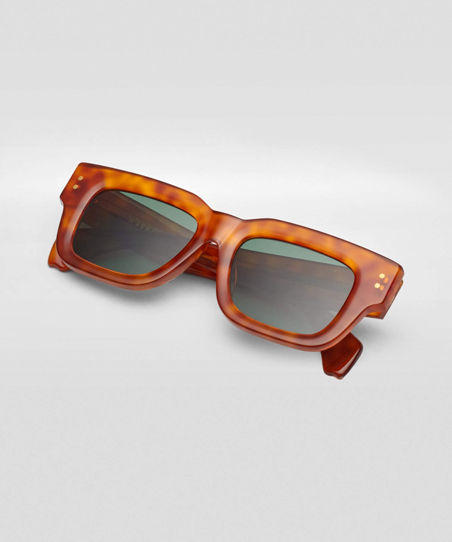 Aristocrat Tortoise Yellow