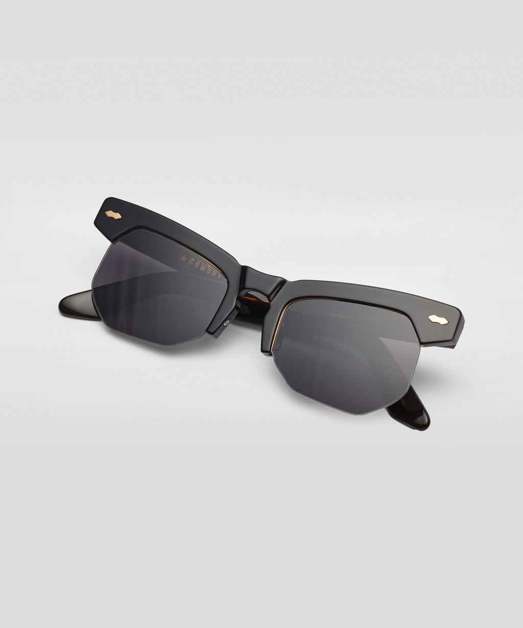 Commodor Obsidian Eclipse